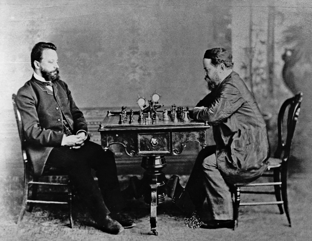 Schach war schon immer international. Die Meister Wilhelm Steinitz (Prag) und Michail Tschigorin (Moskau) 1880 am Brett in Havanna.   Foto: Sammlung Mädler