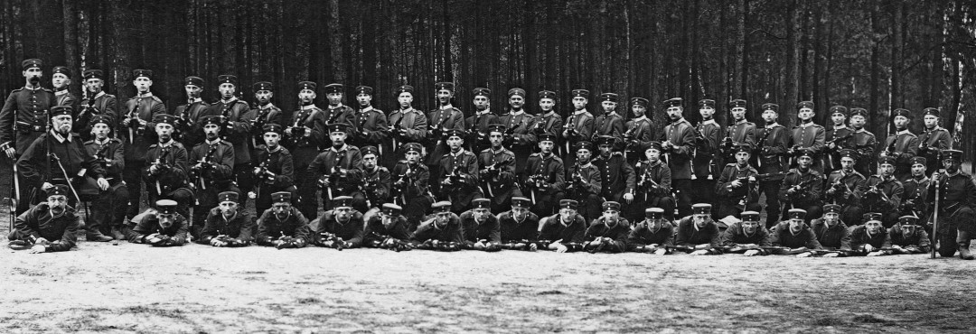 Fünfte Kompanie des Sächsischen Reserve-Infanterie-Regiments 241 im September 1914.