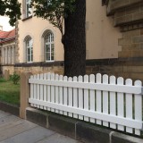 Scherz-Zaun oder Zaun-Scherz am Blasewitzer Rathaus?